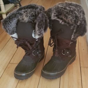 Khombu Arctic Boot lace up duck bottom size 6